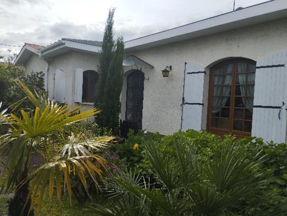 Bed and Breakfast L'Orangine Le Bouscat Exterior foto
